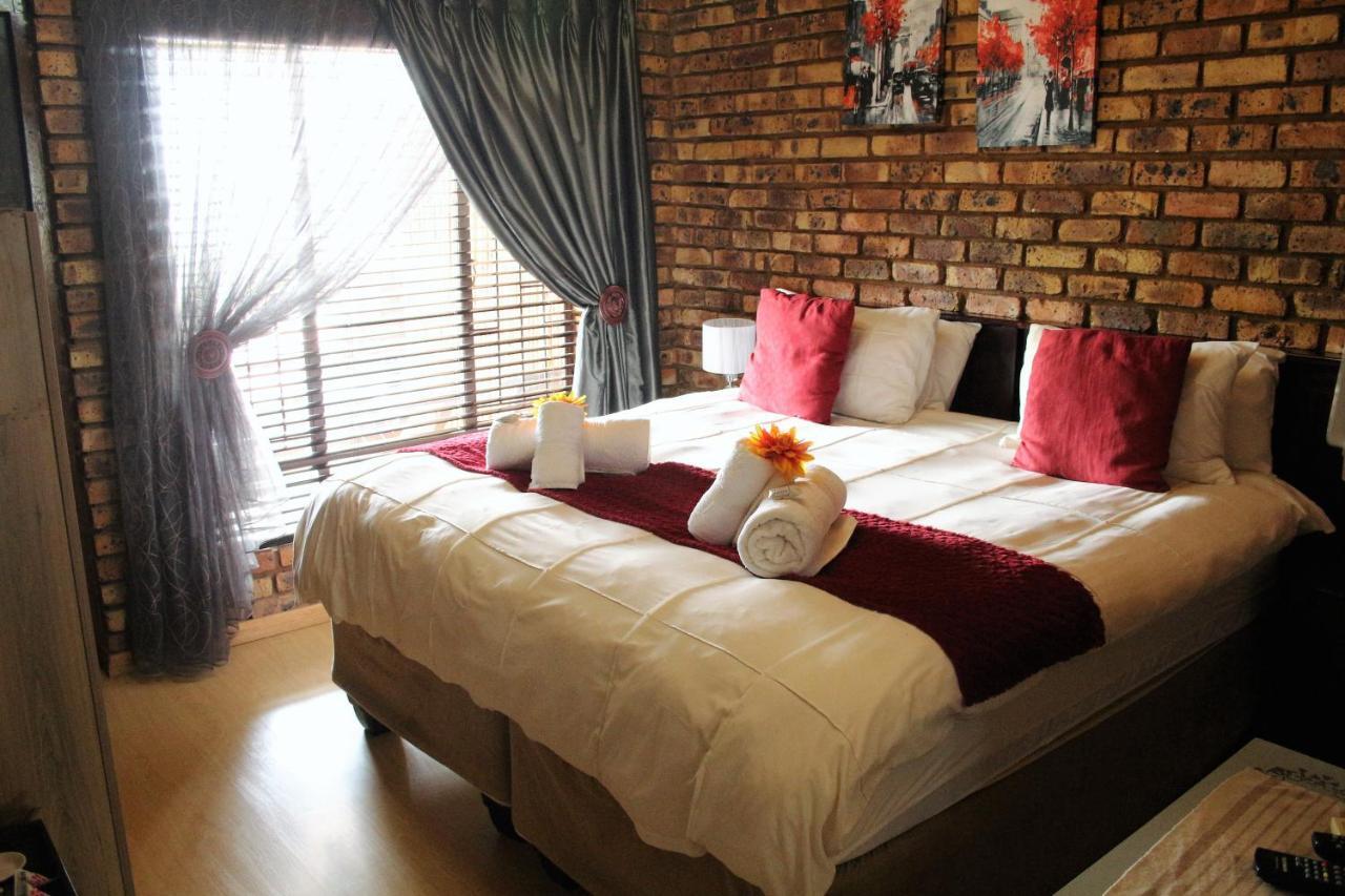 Belle Vue Guesthouse Hartbeespoort Exterior foto